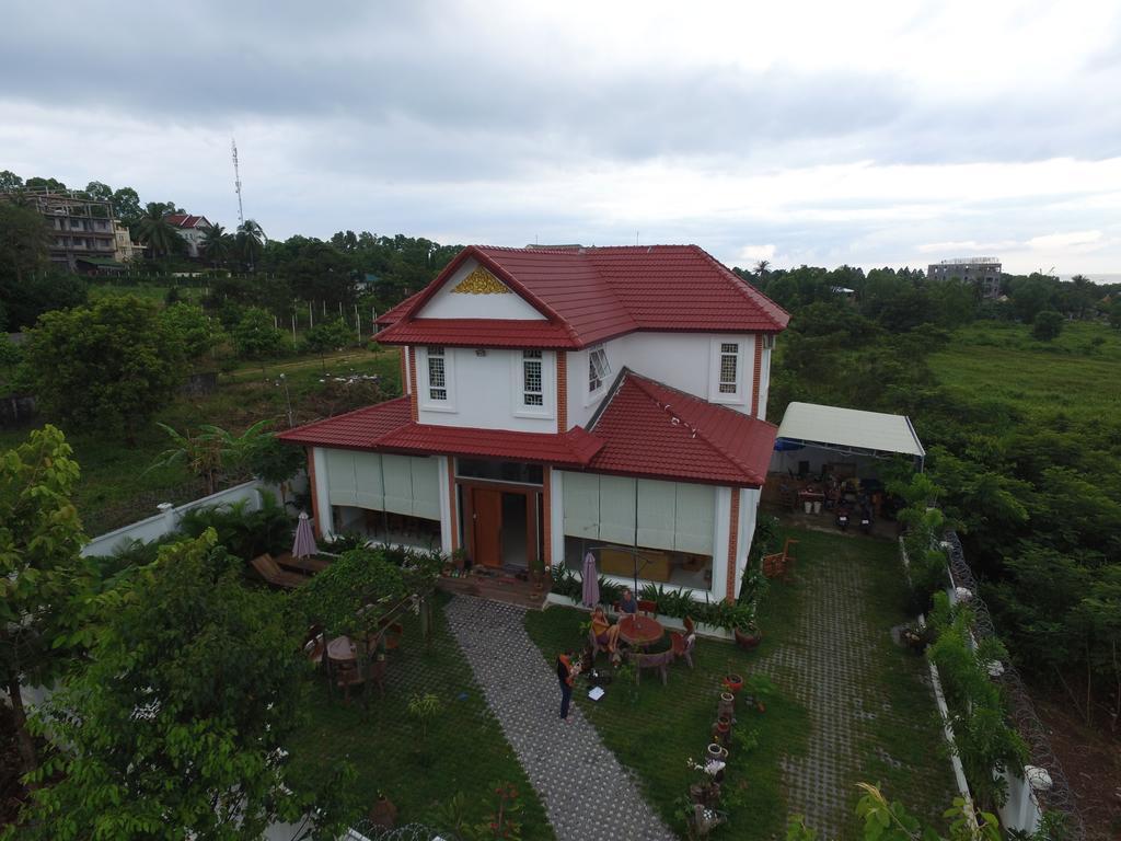 Swiss Villa Сиануквиль Номер фото